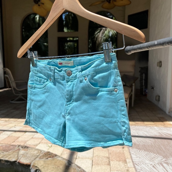 Levy's Kids Girlfriend Fit Printed Color Shorty Shorts - Picture 1 of 14